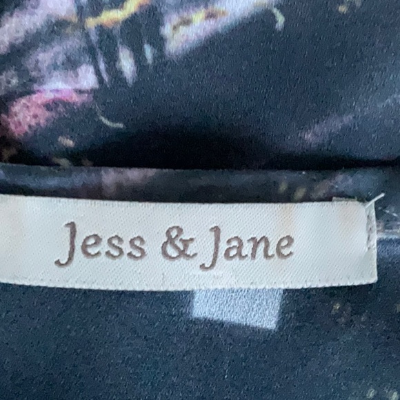 JESS & JANE TOP - Picture 4 of 5